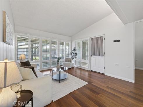 1200  Canoe Brook  19D  Drive, Seal Beach, CA