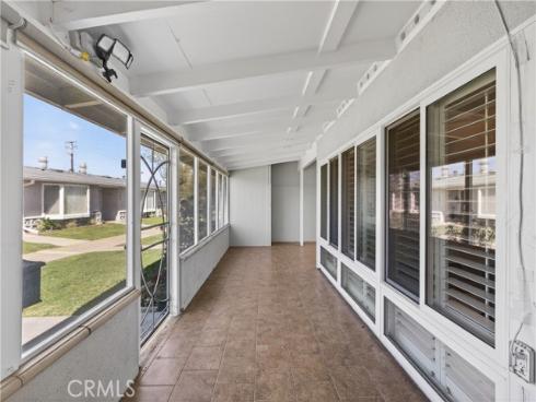 1200  Canoe Brook  19D  Drive, Seal Beach, CA