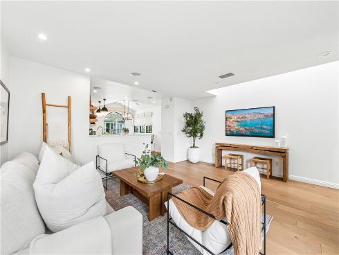 311  16th  , Seal Beach, CA