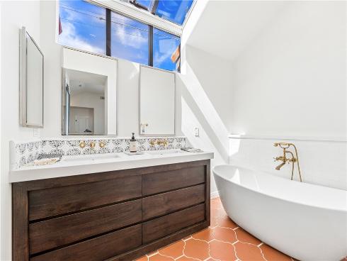 311  16th  , Seal Beach, CA