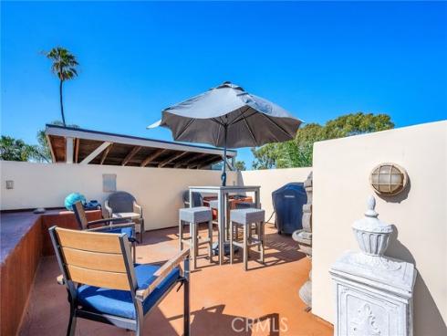 236  8th St  , Seal Beach, CA