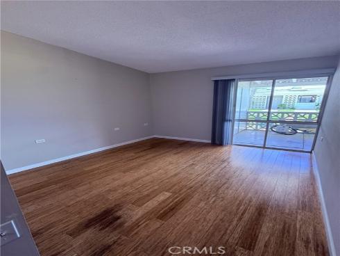 1661  Monterey  16-D , Seal Beach, CA