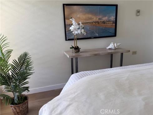 13881  Thunderbird M1-64d  , Seal Beach, CA