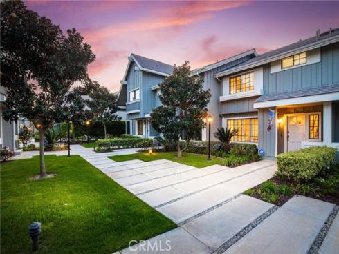 328  Regatta Way  , Seal Beach, CA