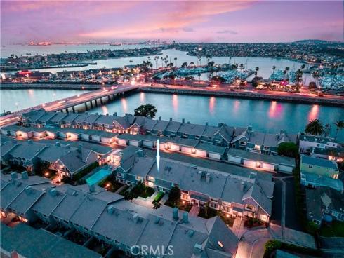 328  Regatta Way  , Seal Beach, CA