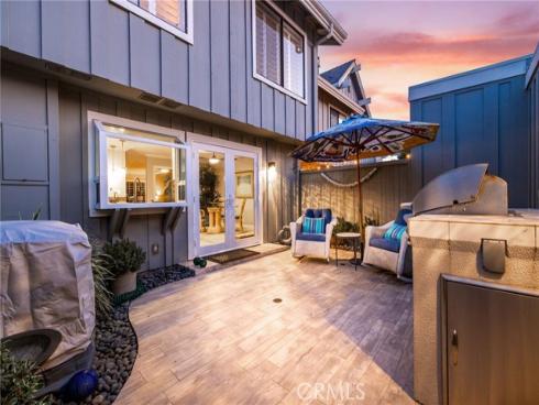 328  Regatta Way  , Seal Beach, CA