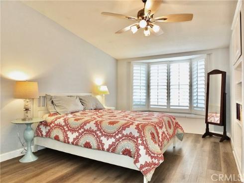 1560  Homewood  114-L  Road, Seal Beach, CA