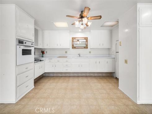 13660  Annandale  21J M1  Drive, Seal Beach, CA