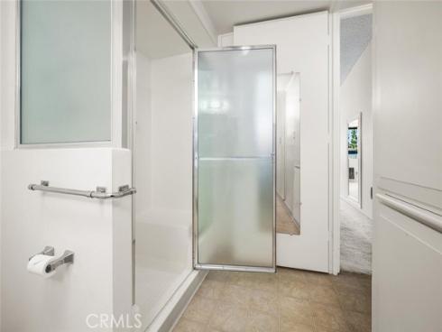 13660  Annandale  21J M1  Drive, Seal Beach, CA