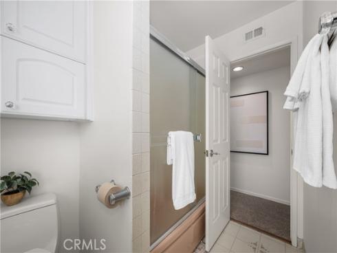 1135  Catalina Ave.  , Seal Beach, CA