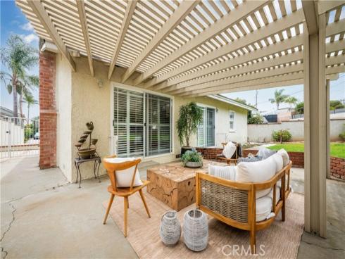 1135  Catalina Ave.  , Seal Beach, CA
