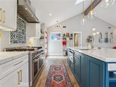 173  College Park  , Seal Beach, CA