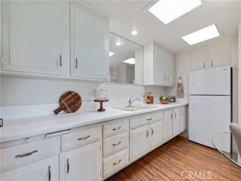 13800  Canoe Brook  15-H , Seal Beach, CA