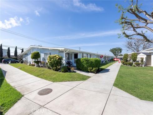 13800  Canoe Brook  15-H , Seal Beach, CA