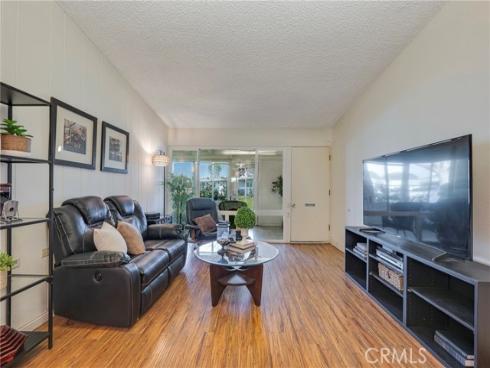 13800  Canoe Brook  15-H , Seal Beach, CA