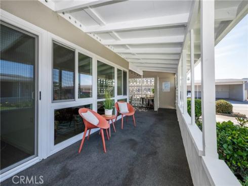 1680  Monterey  10G  RoadM-2, Seal Beach, CA