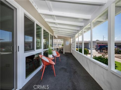 1680  Monterey  10G  RoadM-2, Seal Beach, CA