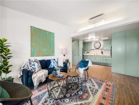 1680  Monterey  10G  RoadM-2, Seal Beach, CA