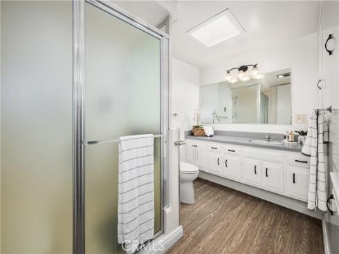 1680  Monterey  10G  RoadM-2, Seal Beach, CA