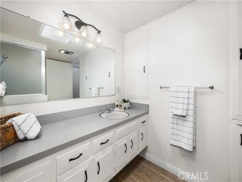 1680  Monterey  10G  RoadM-2, Seal Beach, CA