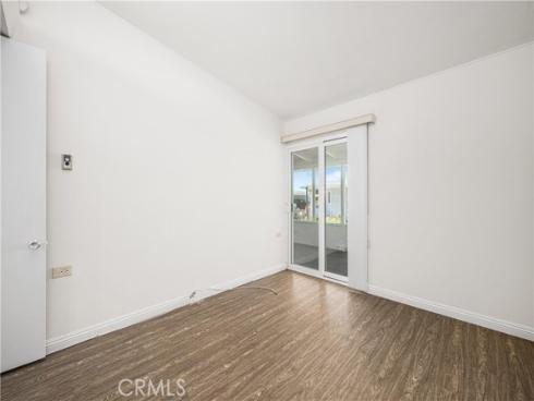 1680  Monterey  10G  RoadM-2, Seal Beach, CA