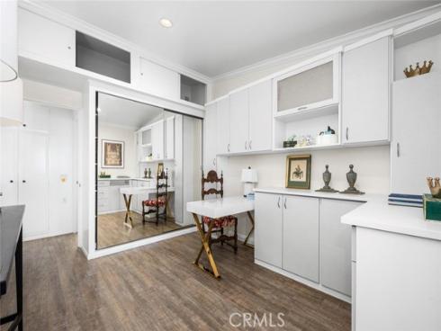 13140 Nassau 214B Drive, Seal Beach, CA