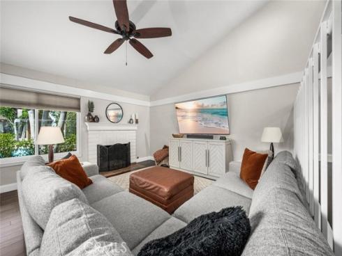 570  Old Ranch  17  Road, Seal Beach, CA