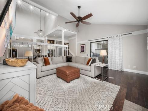 570  Old Ranch  17  Road, Seal Beach, CA