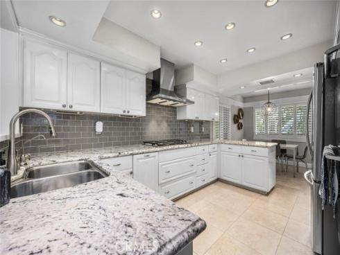 570  Old Ranch  17  Road, Seal Beach, CA