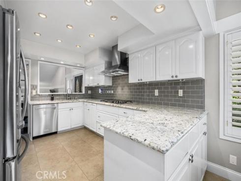 570  Old Ranch  17  Road, Seal Beach, CA