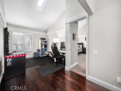 570  Old Ranch  17  Road, Seal Beach, CA