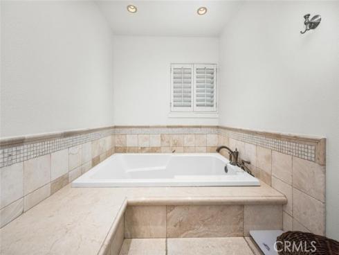 570  Old Ranch  17  Road, Seal Beach, CA