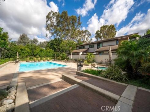 570  Old Ranch  17  Road, Seal Beach, CA