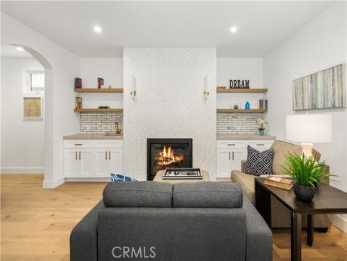 114  2nd  , Seal Beach, CA