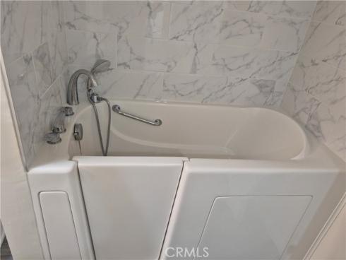13701 Annandale Dr, 16z 16Z Drive, Seal Beach, CA
