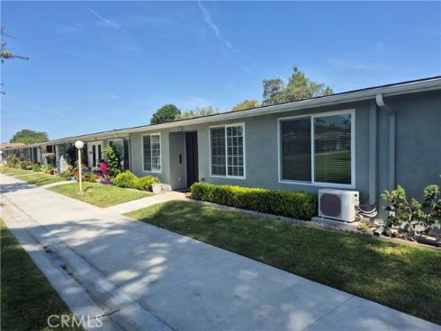 13701  Annandale Dr, 16z  16Z  DriveM1-16Z, Seal Beach, CA