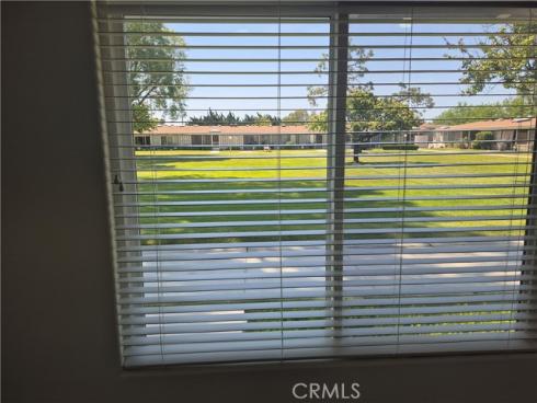 13701  Annandale Dr, 16z  16Z  DriveM1-16Z, Seal Beach, CA