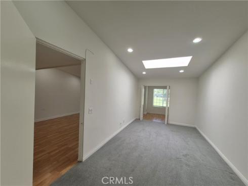 13701  Annandale Dr, 16z  16Z  DriveM1-16Z, Seal Beach, CA