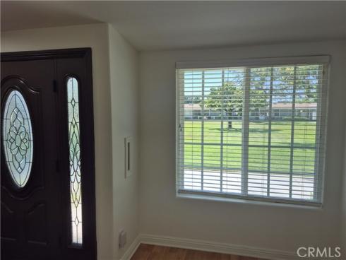 13701  Annandale Dr, 16z  16Z  DriveM1-16Z, Seal Beach, CA