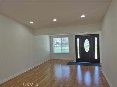 13701  Annandale Dr, 16z  16Z  DriveM1-16Z, Seal Beach, CA