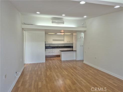 13701  Annandale Dr, 16z  16Z  DriveM1-16Z, Seal Beach, CA