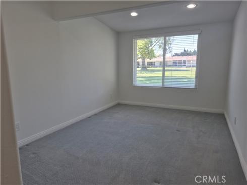 13701  Annandale Dr, 16z  16Z  DriveM1-16Z, Seal Beach, CA