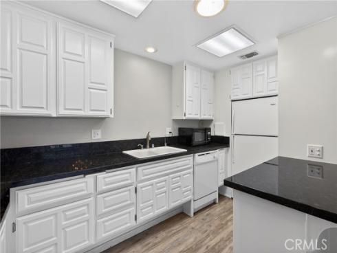 1690  Interlachen  #M12-42J  Road, Seal Beach, CA