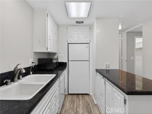 1690  Interlachen  #M12-42J  Road, Seal Beach, CA