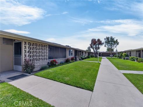 1690  Interlachen  #M12-42J  Road, Seal Beach, CA