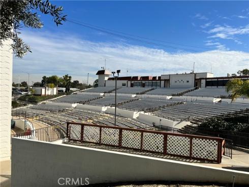 1562  Golden Rain  44C  M2, Seal Beach, CA