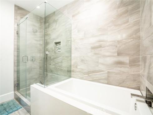 129  Dolphin  , Seal Beach, CA