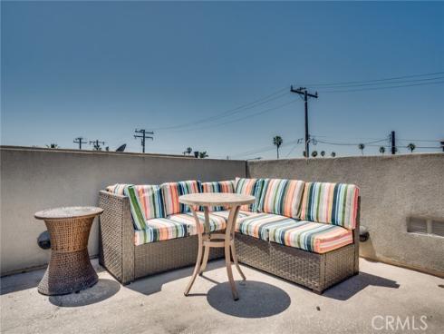 129  Dolphin  , Seal Beach, CA