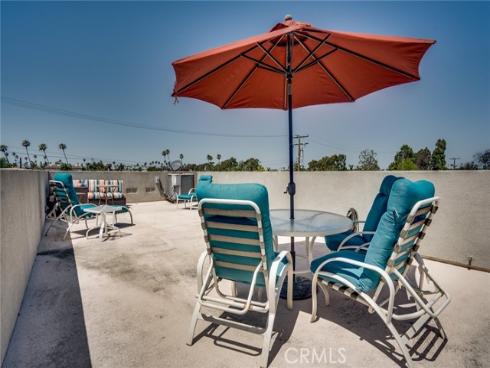 129  Dolphin  , Seal Beach, CA