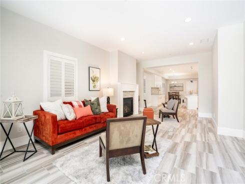 129  Dolphin  , Seal Beach, CA